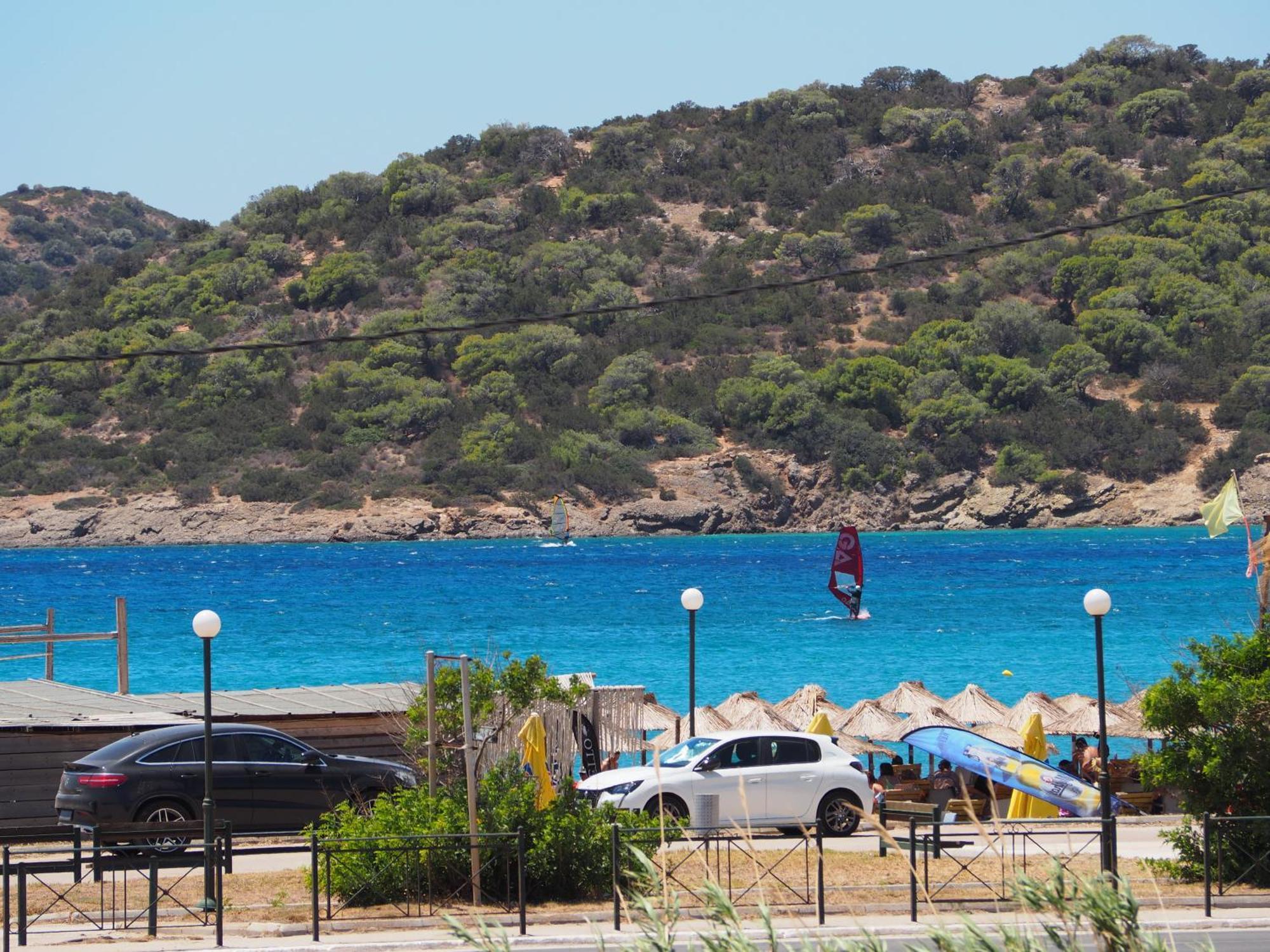 Golden Sand Suites Anavyssos Exterior foto